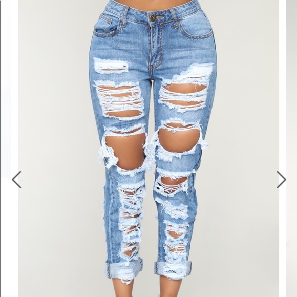 Fashion Nova distressed jeans - Picture 1 of 7